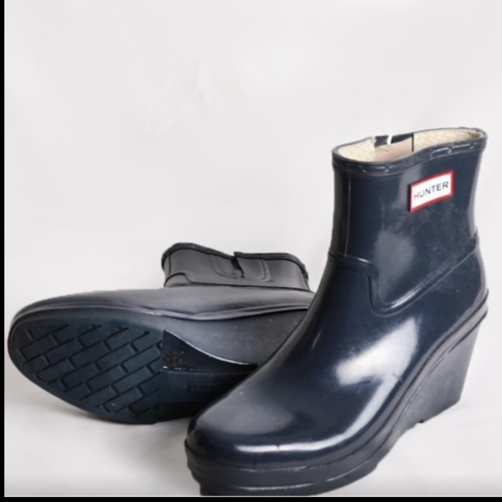 HUNTER Boots Aston Gloss Wedge Ankle Booties Blue Size 8.